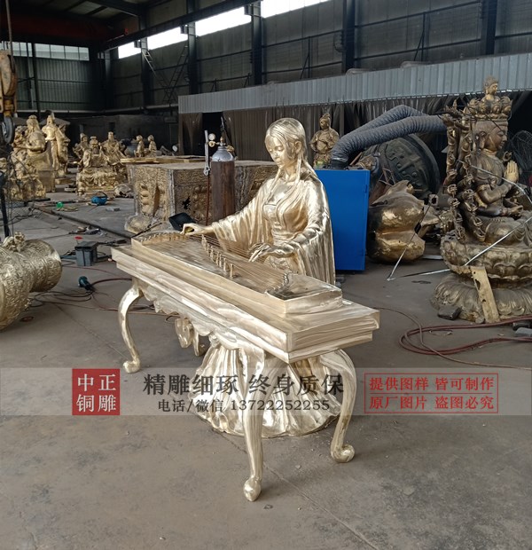 真人比例彈琴雕塑.jpg 真人比例彈琴雕塑.jpg