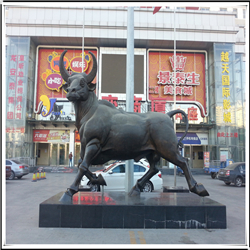 商場(chǎng)銅牛雕塑