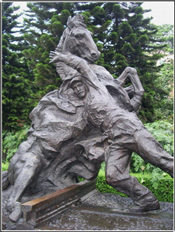 廣場(chǎng)公園現(xiàn)代人物銅雕塑 廣場(chǎng)公園現(xiàn)代人物銅雕塑