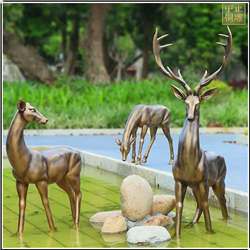 仿銅小區(qū)銅鹿雕塑擺件 仿銅小區(qū)銅鹿雕塑擺件