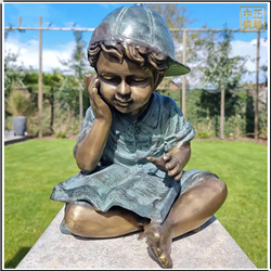 鑄銅關(guān)公 小男孩看書銅雕塑