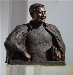 焦裕祿雕塑圖片 焦裕祿雕塑圖片